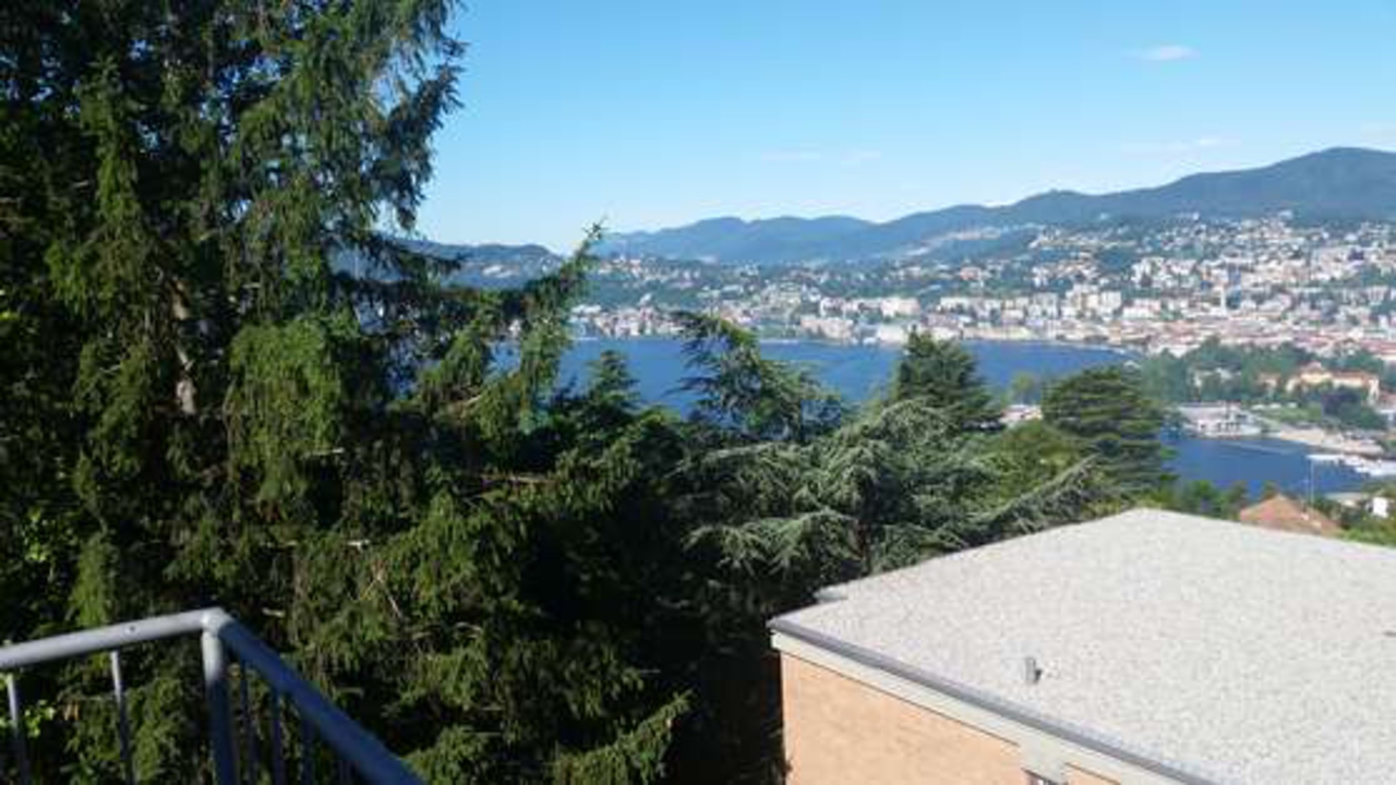 Vista , Attikawohnung zu vermieten, 6977 Ruvigliana