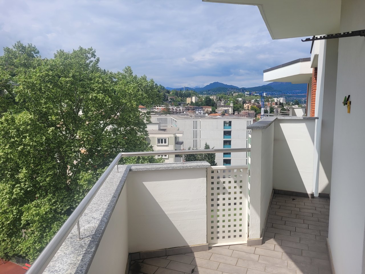 Terrasse mit Seeblick , Attico vendita, 6900 Paradiso