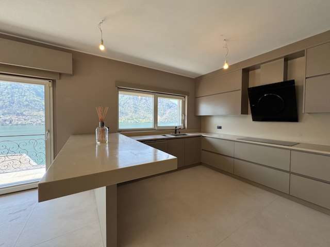 ... , Villa zu vermieten, 6825 Capolago