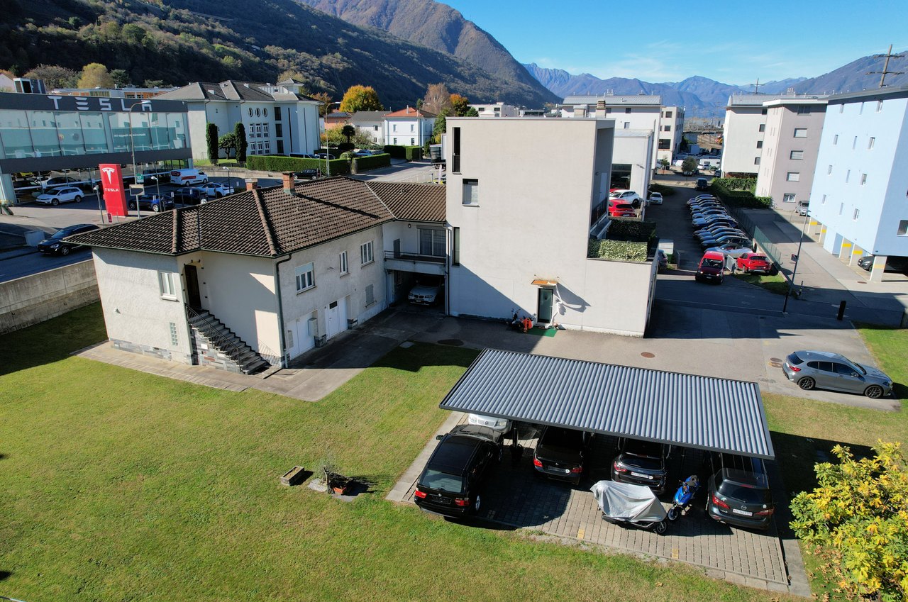 ... , Haus zu verkaufen, 6593 Cadenazzo