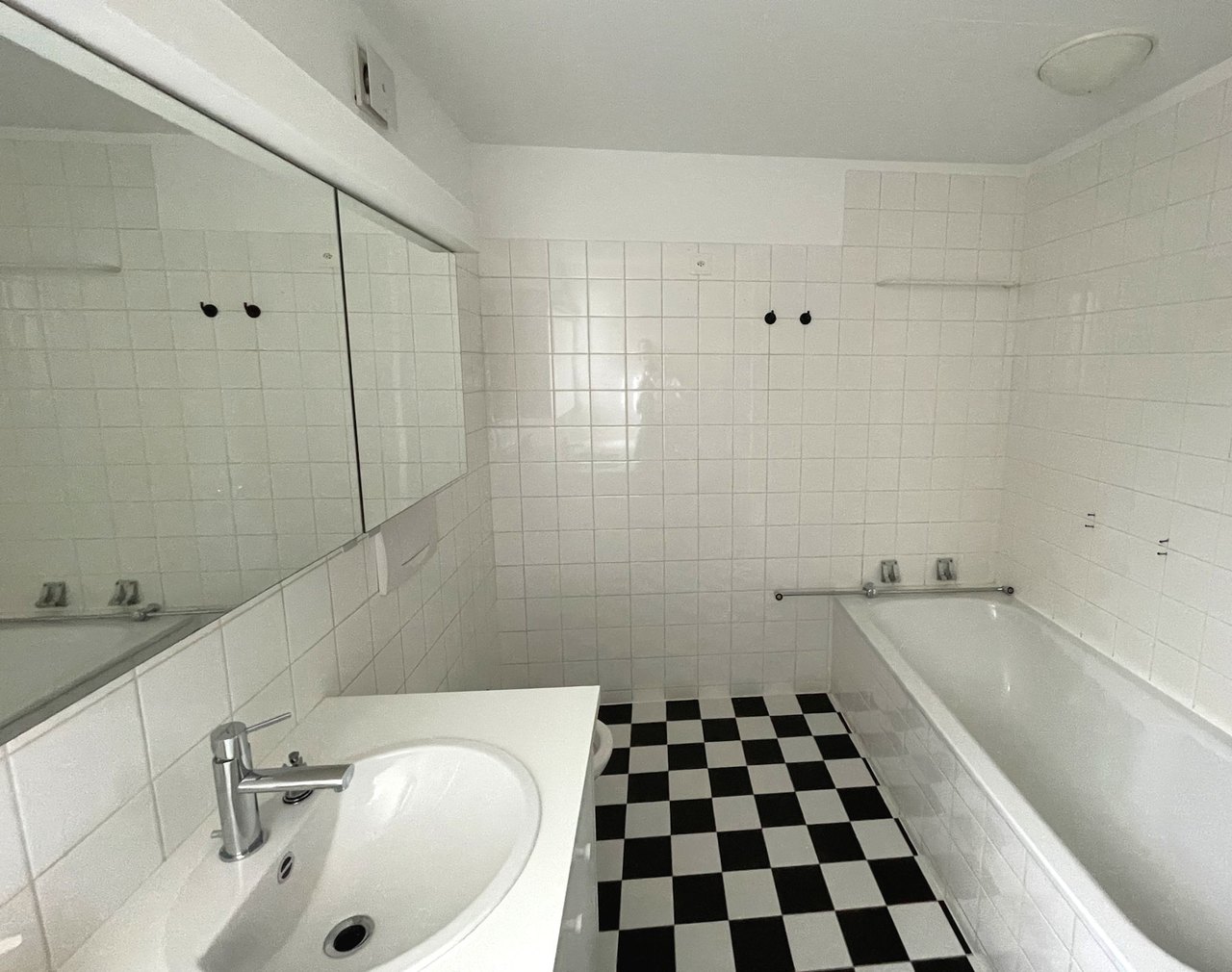 ... , Haus zu verkaufen, 6593 Cadenazzo